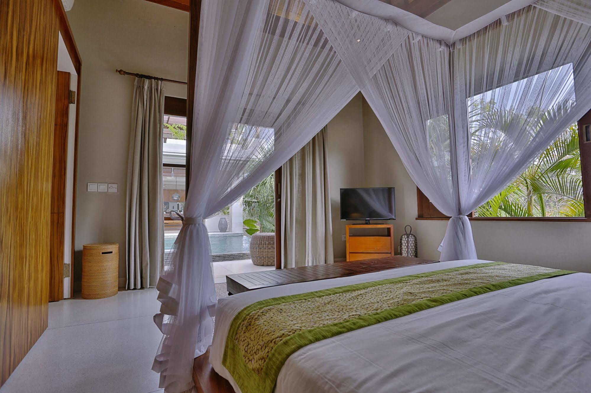Villa Nikara Kuta Lombok Extérieur photo
